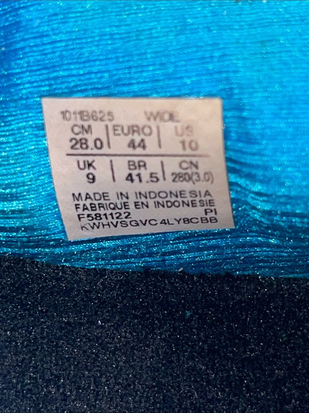 ASICS Gel Nimbus 25 Teal-Blue Running Shoes with Orange Pull Tabs